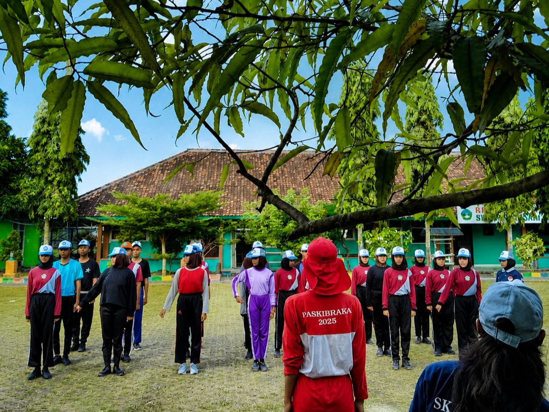 Pasukan Pengibar Bendera (PASKIBRA)